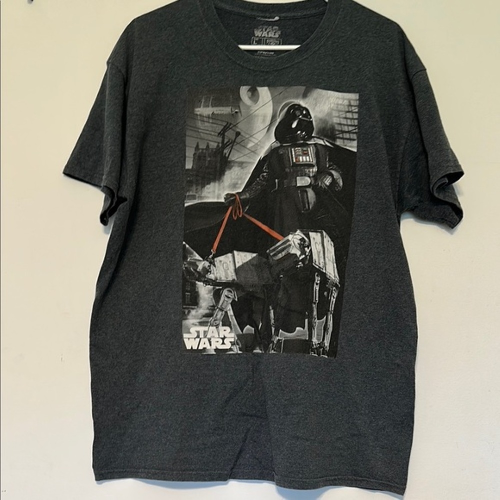 Star Wars Gray and Black Short Sleeve Tees